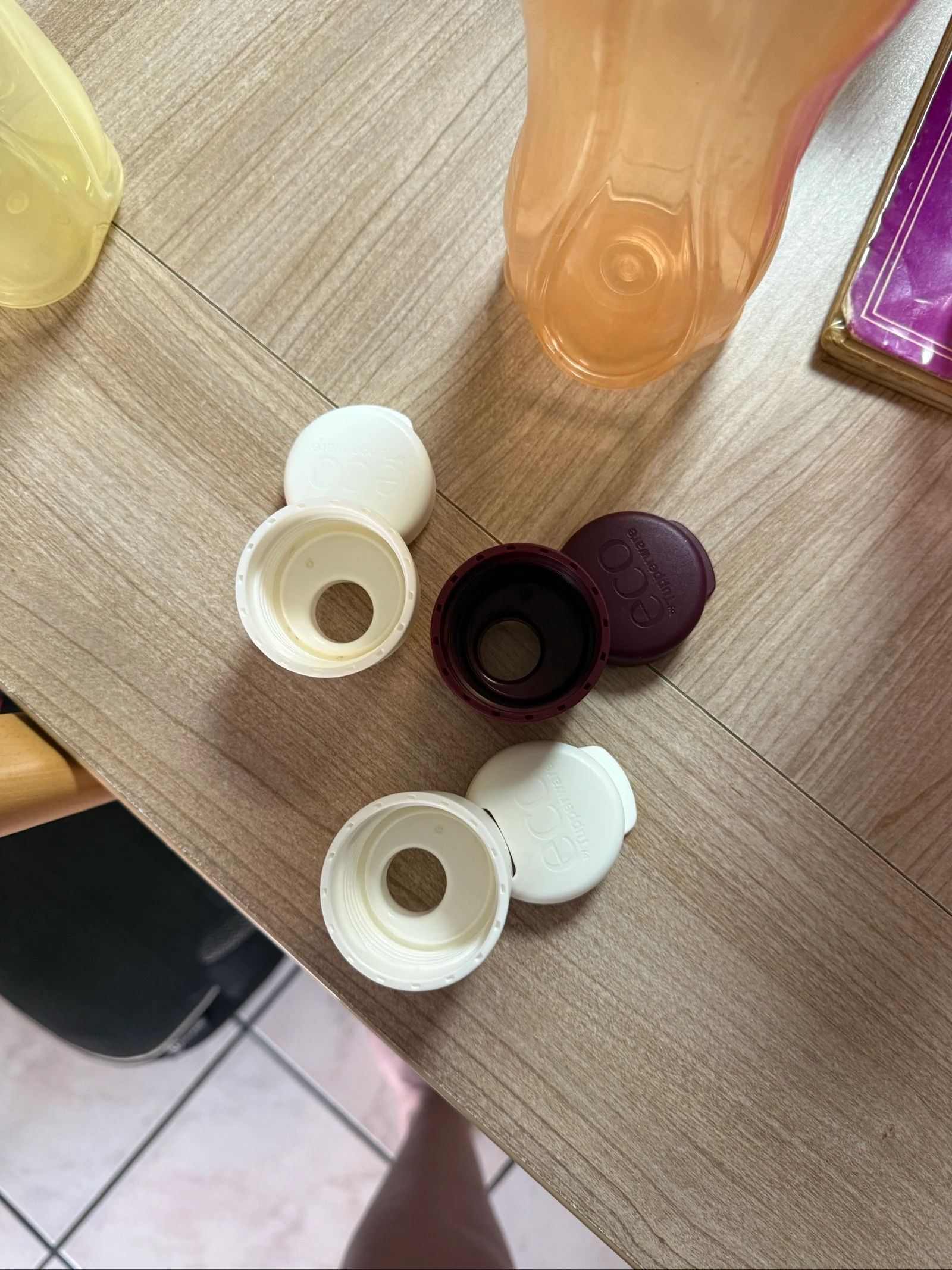 Lot 4 Tupperware 750ML bottles – photo 11